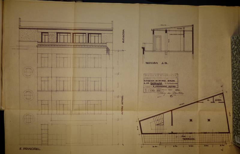 d93d05Iparragirre Leonardo Azpiri Signature 6879.19_1954_elevar un piso 2-Plano.JPG